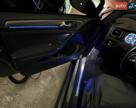 Сірий Фольксваген e-Golf, об'ємом двигуна 0 л та пробігом 39 тис. км за 17200 $, фото 4 на Automoto.ua