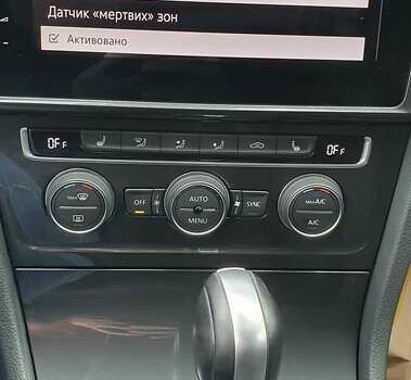 Серый Фольксваген e-Golf, объемом двигателя 0 л и пробегом 47 тыс. км за 18500 $, фото 43 на Automoto.ua