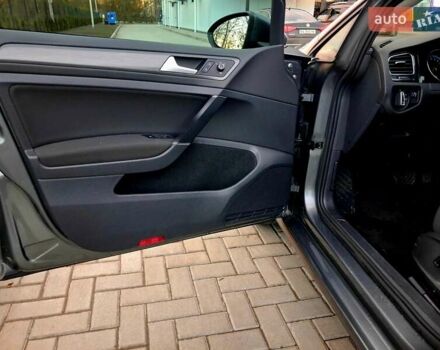 Сірий Фольксваген e-Golf, об'ємом двигуна 0 л та пробігом 97 тис. км за 12800 $, фото 17 на Automoto.ua