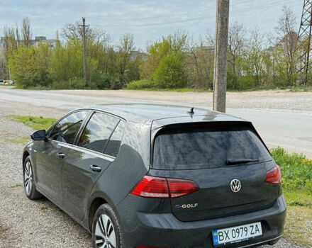 Серый Фольксваген e-Golf, объемом двигателя 0 л и пробегом 79 тыс. км за 12500 $, фото 8 на Automoto.ua