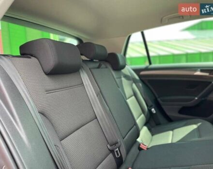 Серый Фольксваген e-Golf, объемом двигателя 0 л и пробегом 123 тыс. км за 12900 $, фото 30 на Automoto.ua