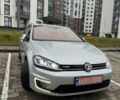 Серый Фольксваген e-Golf, объемом двигателя 0 л и пробегом 91 тыс. км за 15099 $, фото 25 на Automoto.ua