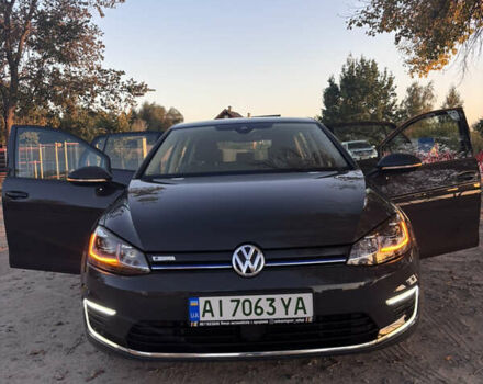 Серый Фольксваген e-Golf, объемом двигателя 0 л и пробегом 93 тыс. км за 15000 $, фото 9 на Automoto.ua