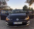 Серый Фольксваген e-Golf, объемом двигателя 0 л и пробегом 93 тыс. км за 15000 $, фото 9 на Automoto.ua