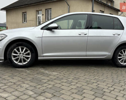 Серый Фольксваген e-Golf, объемом двигателя 0 л и пробегом 127 тыс. км за 14200 $, фото 1 на Automoto.ua