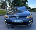 Серый Фольксваген e-Golf, объемом двигателя 0.11 л и пробегом 103 тыс. км за 15000 $, фото 5 на Automoto.ua