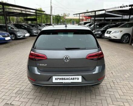 Серый Фольксваген e-Golf, объемом двигателя 0 л и пробегом 67 тыс. км за 19200 $, фото 4 на Automoto.ua