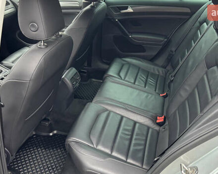 Серый Фольксваген e-Golf, объемом двигателя 0 л и пробегом 127 тыс. км за 14200 $, фото 17 на Automoto.ua