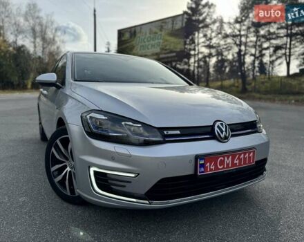 Серый Фольксваген e-Golf, объемом двигателя 0 л и пробегом 100 тыс. км за 12300 $, фото 6 на Automoto.ua