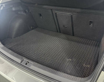 Серый Фольксваген e-Golf, объемом двигателя 0 л и пробегом 87 тыс. км за 14999 $, фото 14 на Automoto.ua