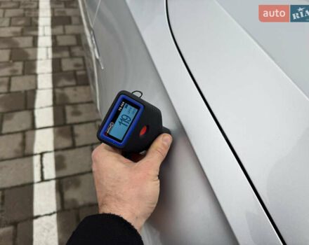 Серый Фольксваген e-Golf, объемом двигателя 0 л и пробегом 91 тыс. км за 15099 $, фото 135 на Automoto.ua