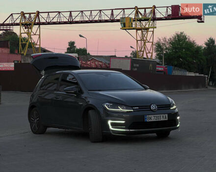 Сірий Фольксваген e-Golf, об'ємом двигуна 0 л та пробігом 202 тис. км за 13000 $, фото 7 на Automoto.ua