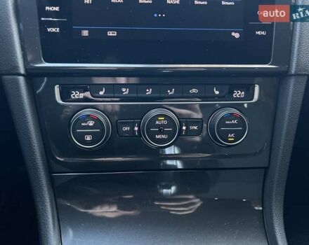 Сірий Фольксваген e-Golf, об'ємом двигуна 0 л та пробігом 141 тис. км за 13950 $, фото 25 на Automoto.ua