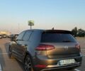 Серый Фольксваген e-Golf, объемом двигателя 0 л и пробегом 80 тыс. км за 18000 $, фото 27 на Automoto.ua