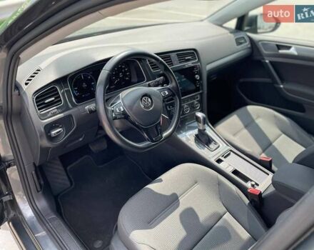 Сірий Фольксваген e-Golf, об'ємом двигуна 0 л та пробігом 123 тис. км за 12900 $, фото 16 на Automoto.ua