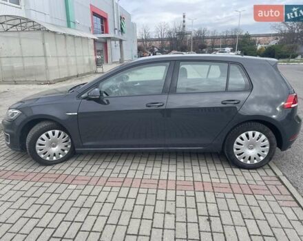Серый Фольксваген e-Golf, объемом двигателя 0 л и пробегом 84 тыс. км за 15600 $, фото 4 на Automoto.ua