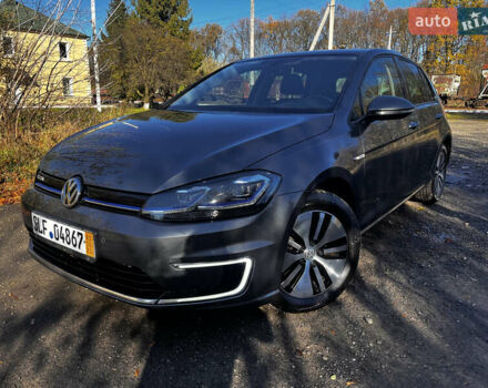 Серый Фольксваген e-Golf, объемом двигателя 0 л и пробегом 127 тыс. км за 11950 $, фото 3 на Automoto.ua