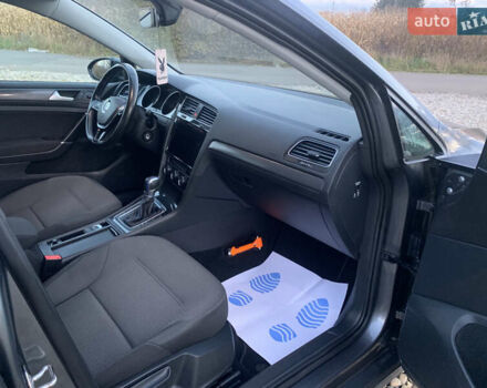 Серый Фольксваген e-Golf, объемом двигателя 0 л и пробегом 127 тыс. км за 11950 $, фото 37 на Automoto.ua