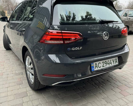 Серый Фольксваген e-Golf, объемом двигателя 0 л и пробегом 95 тыс. км за 13000 $, фото 4 на Automoto.ua