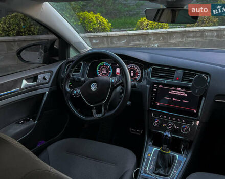 Сірий Фольксваген e-Golf, об'ємом двигуна 0 л та пробігом 202 тис. км за 13000 $, фото 15 на Automoto.ua