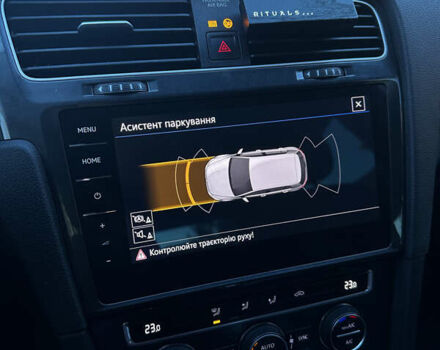 Серый Фольксваген e-Golf, объемом двигателя 0 л и пробегом 63 тыс. км за 14900 $, фото 21 на Automoto.ua