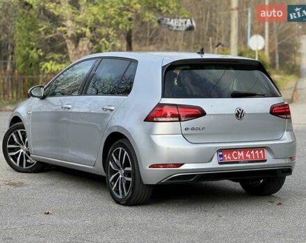 Серый Фольксваген e-Golf, объемом двигателя 0 л и пробегом 100 тыс. км за 12300 $, фото 19 на Automoto.ua