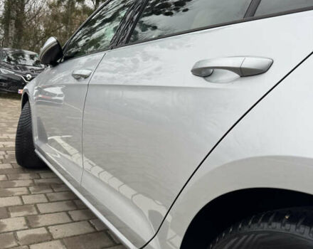 Серый Фольксваген e-Golf, объемом двигателя 0 л и пробегом 91 тыс. км за 15099 $, фото 12 на Automoto.ua