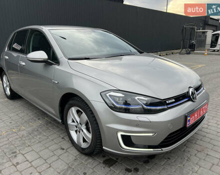 Серый Фольксваген e-Golf, объемом двигателя 0 л и пробегом 104 тыс. км за 13900 $, фото 7 на Automoto.ua