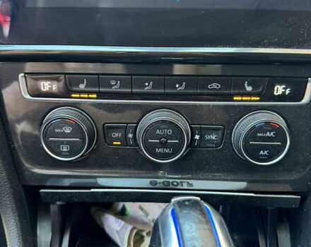 Серый Фольксваген e-Golf, объемом двигателя 0 л и пробегом 196 тыс. км за 14000 $, фото 22 на Automoto.ua