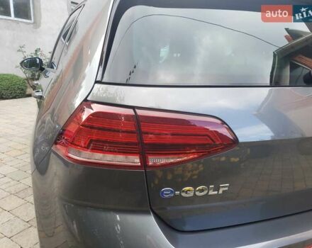 Серый Фольксваген e-Golf, объемом двигателя 0 л и пробегом 65 тыс. км за 13950 $, фото 15 на Automoto.ua