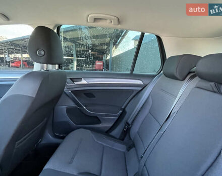 Сірий Фольксваген e-Golf, об'ємом двигуна 0 л та пробігом 39 тис. км за 17200 $, фото 15 на Automoto.ua