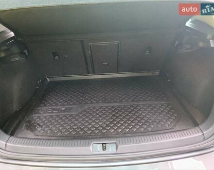 Серый Фольксваген e-Golf, объемом двигателя 0 л и пробегом 114 тыс. км за 15300 $, фото 20 на Automoto.ua