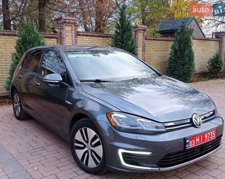 Серый Фольксваген e-Golf, объемом двигателя 0 л и пробегом 96 тыс. км за 11900 $, фото 2 на Automoto.ua