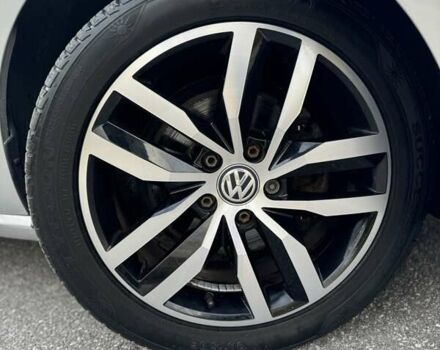 Серый Фольксваген e-Golf, объемом двигателя 0 л и пробегом 100 тыс. км за 12300 $, фото 5 на Automoto.ua