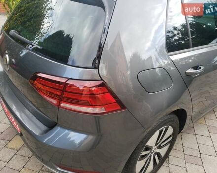 Серый Фольксваген e-Golf, объемом двигателя 0 л и пробегом 65 тыс. км за 13950 $, фото 23 на Automoto.ua
