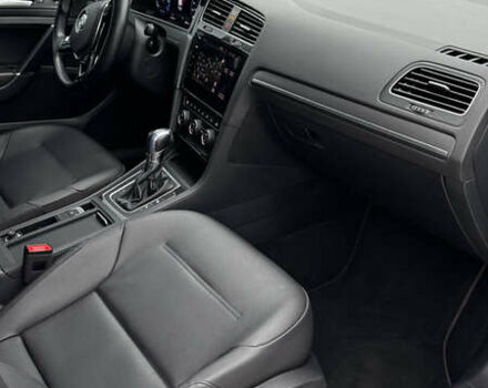 Серый Фольксваген e-Golf, объемом двигателя 0 л и пробегом 42 тыс. км за 14700 $, фото 9 на Automoto.ua