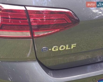 Серый Фольксваген e-Golf, объемом двигателя 0 л и пробегом 114 тыс. км за 15300 $, фото 1 на Automoto.ua