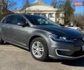 Серый Фольксваген e-Golf, объемом двигателя 0 л и пробегом 121 тыс. км за 14200 $, фото 1 на Automoto.ua