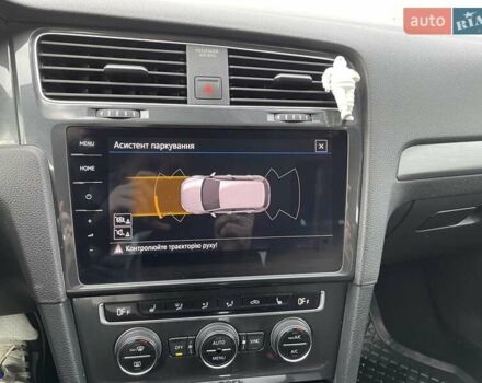 Серый Фольксваген e-Golf, объемом двигателя 0 л и пробегом 84 тыс. км за 15600 $, фото 54 на Automoto.ua