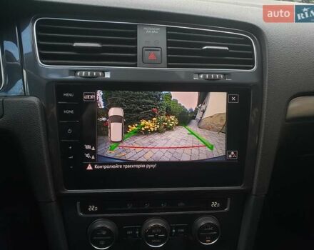 Серый Фольксваген e-Golf, объемом двигателя 0 л и пробегом 65 тыс. км за 13950 $, фото 68 на Automoto.ua