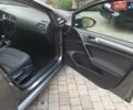 Серый Фольксваген e-Golf, объемом двигателя 0 л и пробегом 65 тыс. км за 13950 $, фото 45 на Automoto.ua