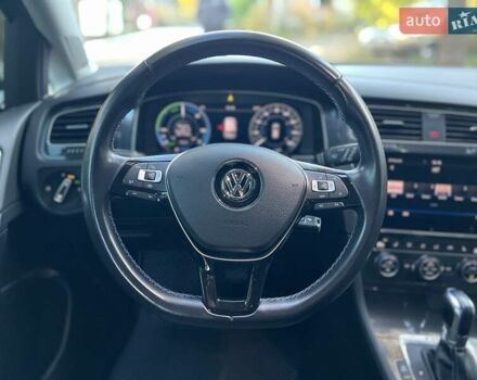 Сірий Фольксваген e-Golf, об'ємом двигуна 0 л та пробігом 141 тис. км за 13950 $, фото 17 на Automoto.ua