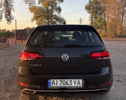 Серый Фольксваген e-Golf, объемом двигателя 0 л и пробегом 93 тыс. км за 15000 $, фото 2 на Automoto.ua