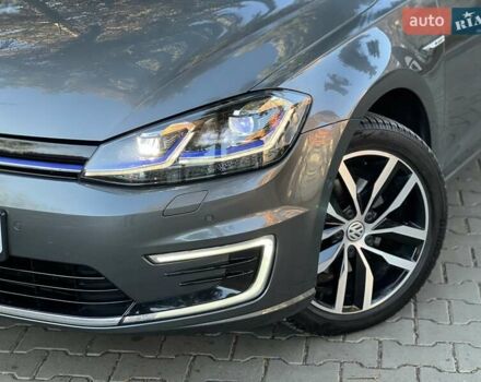 Сірий Фольксваген e-Golf, об'ємом двигуна 0 л та пробігом 141 тис. км за 13950 $, фото 1 на Automoto.ua