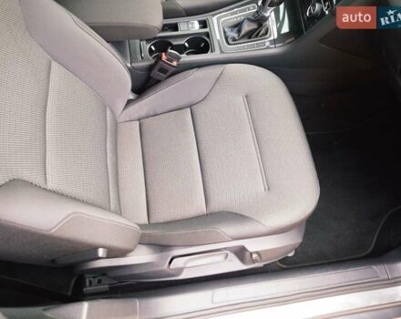 Серый Фольксваген e-Golf, объемом двигателя 0 л и пробегом 96 тыс. км за 11900 $, фото 19 на Automoto.ua