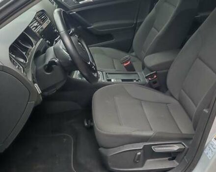 Серый Фольксваген e-Golf, объемом двигателя 0 л и пробегом 145 тыс. км за 12700 $, фото 7 на Automoto.ua