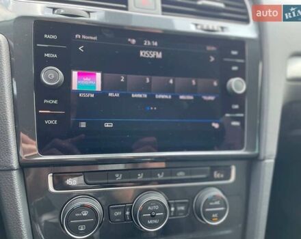 Сірий Фольксваген e-Golf, об'ємом двигуна 0 л та пробігом 123 тис. км за 12900 $, фото 38 на Automoto.ua