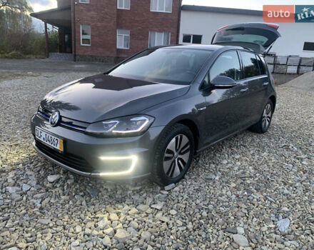 Серый Фольксваген e-Golf, объемом двигателя 0 л и пробегом 127 тыс. км за 11950 $, фото 18 на Automoto.ua