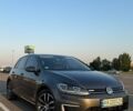 Серый Фольксваген e-Golf, объемом двигателя 0 л и пробегом 80 тыс. км за 18000 $, фото 8 на Automoto.ua