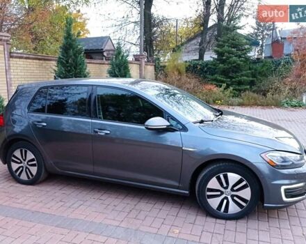 Серый Фольксваген e-Golf, объемом двигателя 0 л и пробегом 96 тыс. км за 11900 $, фото 6 на Automoto.ua